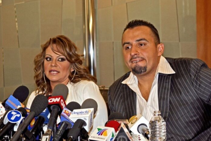 Juan Rivera exige miles de dólares como pago por contribuir a la carrera de Jenni Rivera