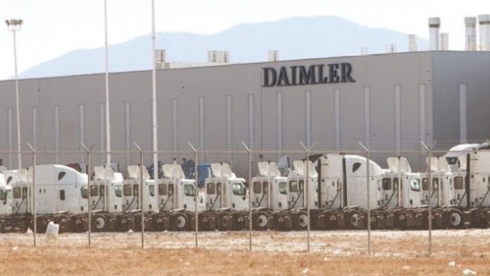 Refuerzan en empresa Daimler medidas de contención ante contagio de covid-19