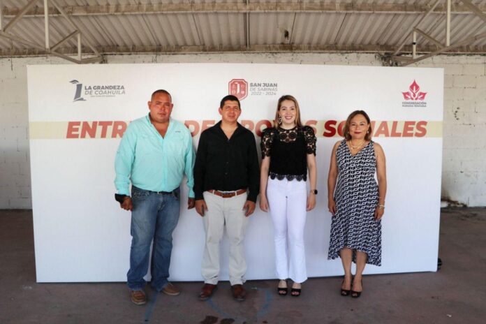 Entrega San Juan de Sabinas y CMT apoyos sociales