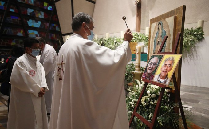 Encuentran cuerpos de sacerdotes jesuitas y guía asesinados en Chihuahua