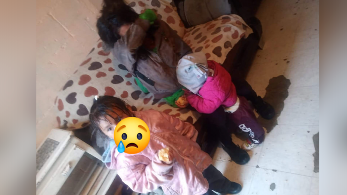 Luisa y sus hijitas se quedaron en la calle; lluvia destruyó su hogar