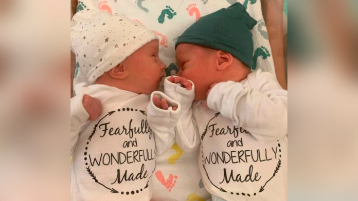 Nacen gemelos concebidos hace 30 años: Congelaron sus embriones