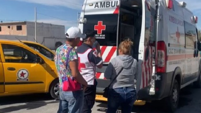 Taxista manda al hospital a niña de 8 años en Coahuila
