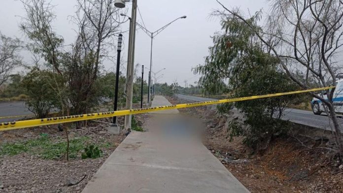 Hombre sin hogar falleció por las bajas temperaturas; lo encontraron en un camellón