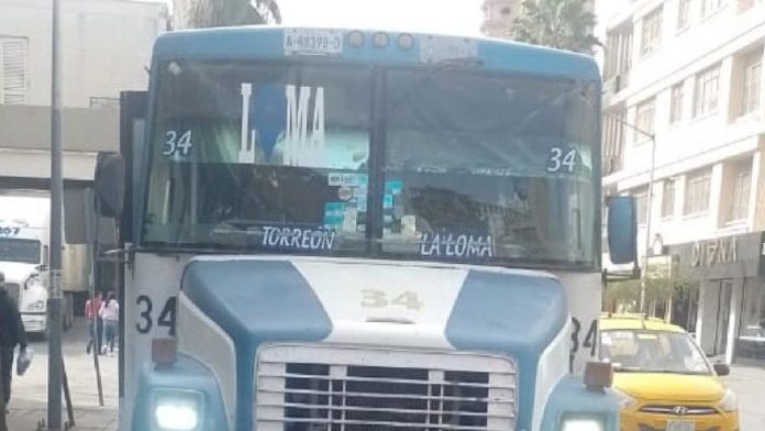 Camión de transporte público en Coahuila atropelló a un abuelito en su bicicleta