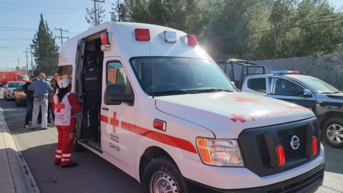 Mujer ataca en Saltillo a un hombre con una navaja en el cuello