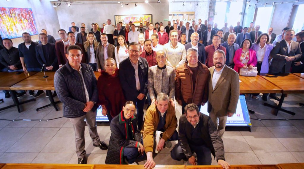 ‘’Para que en México siga habiendo desarrollo, tiene que seguir creciendo el ingreso’’: Claudia Sheinbaum sostiene reunión con empresarios y empresarias de Hidalgo