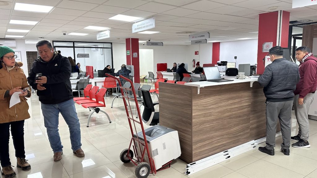 El Instituto Nacional Para el Fondo de la Vivienda de los Trabajadores (Infonavit), abrió sus puertas en Monclova con instalaciones modernizadas.
