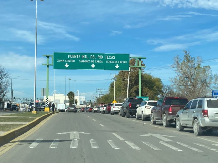 Con la apertura del puente internacional, mejora el comercio