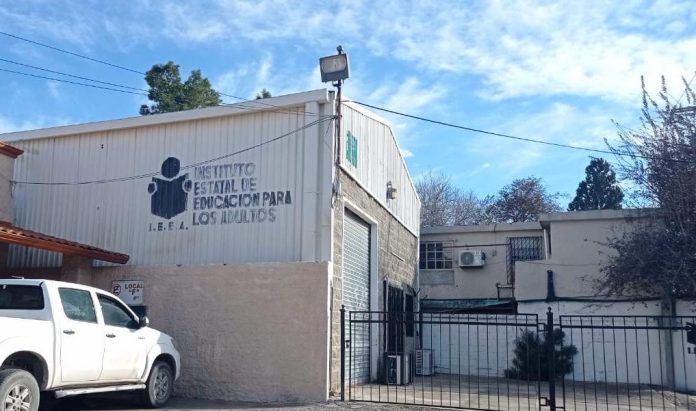Instituto Estatal de Educación para Adultos inicia con convocatoria para que adultos puedan culminar sus estudios
