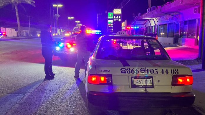 Reportan que taxista había atropellado a un hombre; fue una confusión