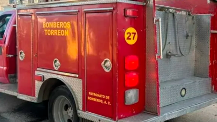 Se derrumba casa en el centro de Torreón; familia salió ilesa