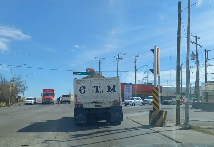 Dirección de Ecología exhorta a transportistas a cumplir las normativas ambientales