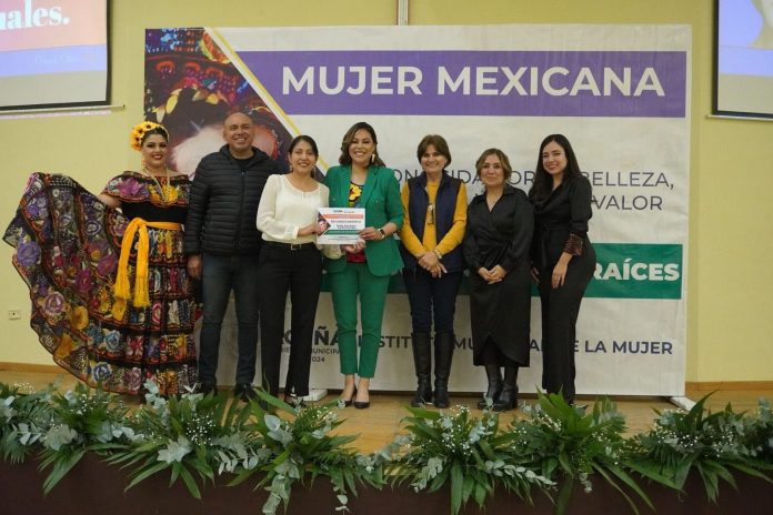 En Acuña conmemoran el día de la mujer mexicana