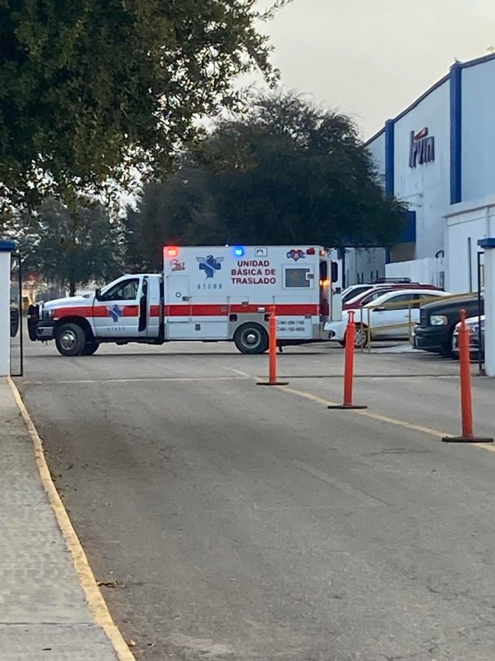 Movilización en maquiladora Irving Jaropamex en maquiladora de Sabinas