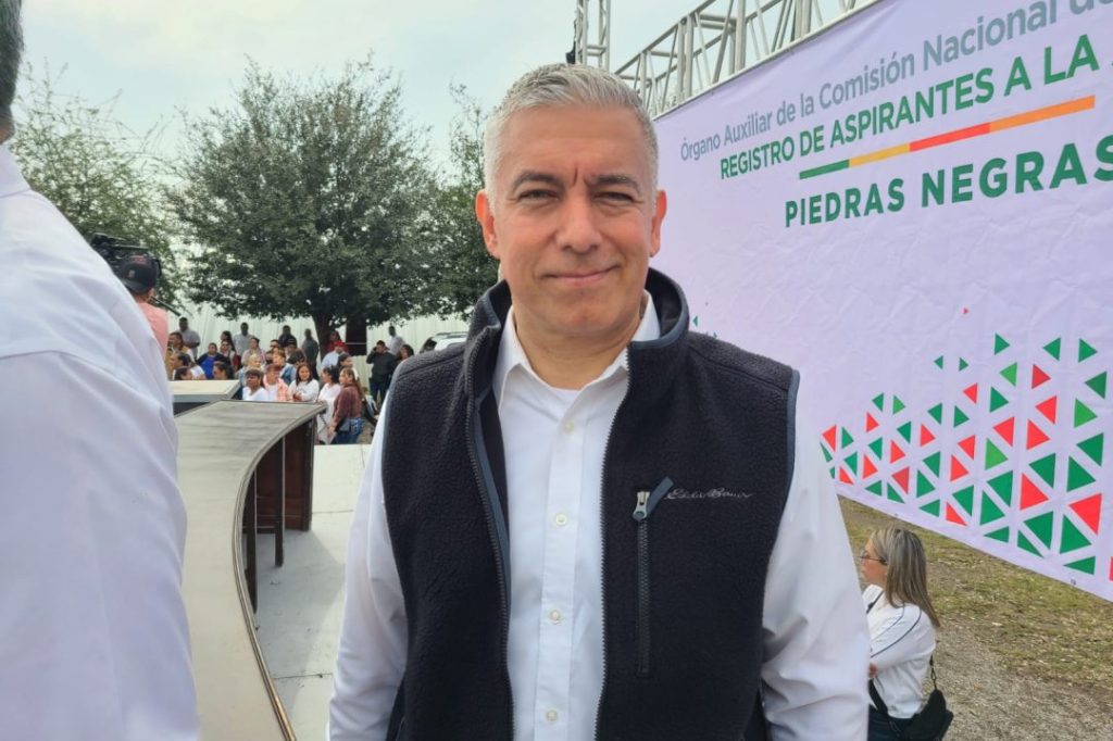 Raul Vela, Militante del PRI en Piedras Negras