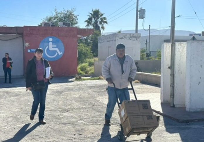 Iniciará entrega de libros de texto a alumnos de la región centro