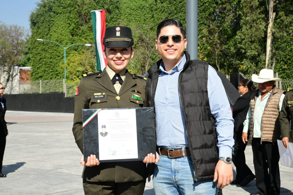 Se gradúan 219 médicos en diferentes especialidades de la Escuela Militar de Graduados de Sanidad