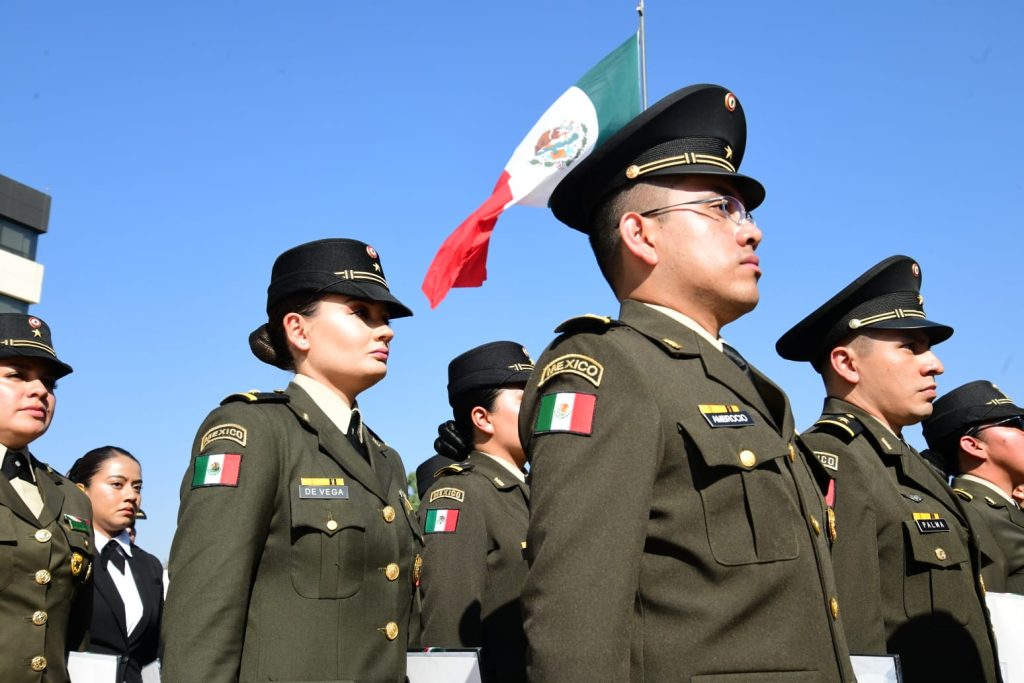 Se gradúan 219 médicos en diferentes especialidades de la Escuela Militar de Graduados de Sanidad