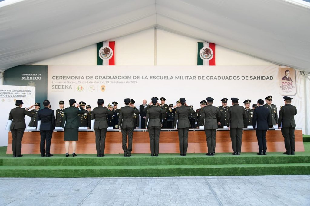 Se gradúan 219 médicos en diferentes especialidades de la Escuela Militar de Graduados de Sanidad