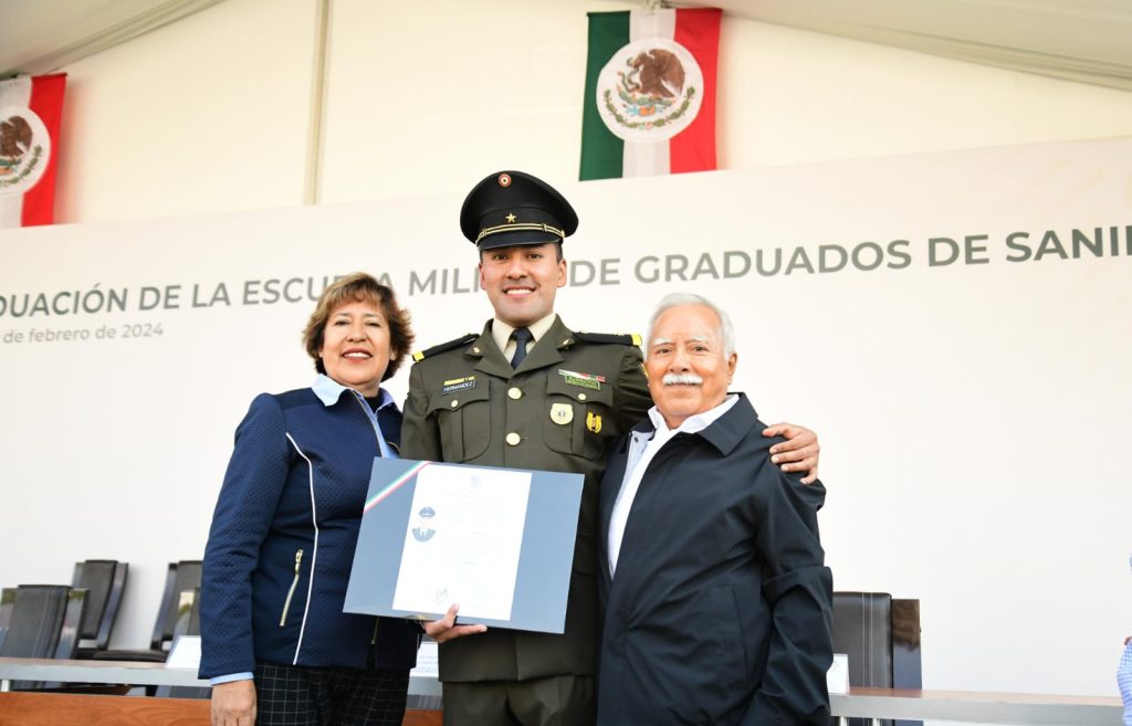 Se gradúan 219 médicos en diferentes especialidades de la Escuela Militar de Graduados de Sanidad