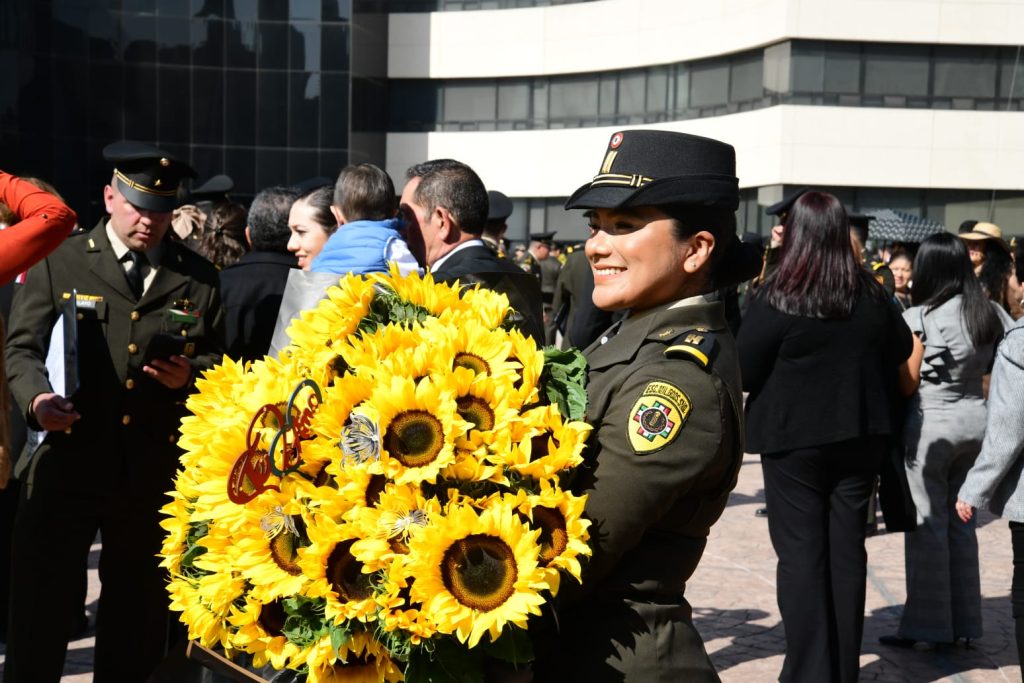 Se gradúan 219 médicos en diferentes especialidades de la Escuela Militar de Graduados de Sanidad