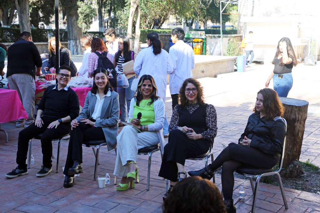 UAdeC celebra el Desayuno Global de Mujeres en la Ciencia 2024