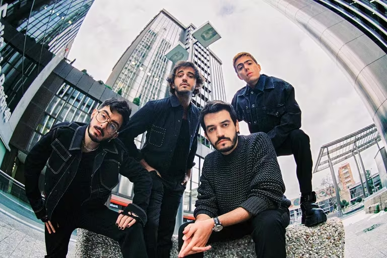 ¿Regalar flores el 29 de febrero? La tendencia de Tiktok inspirada en Morat