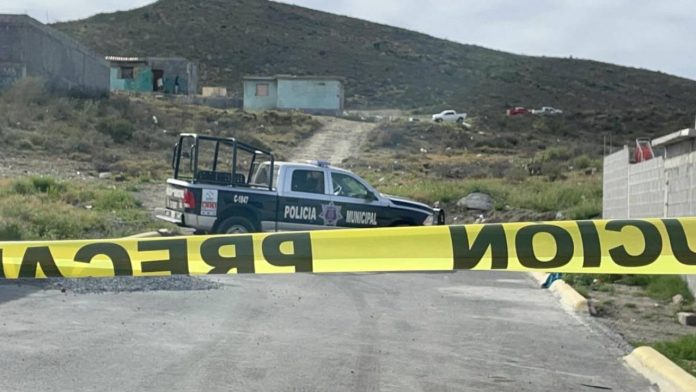 Encuentran a joven sin vida en lote baldío en Coahuila