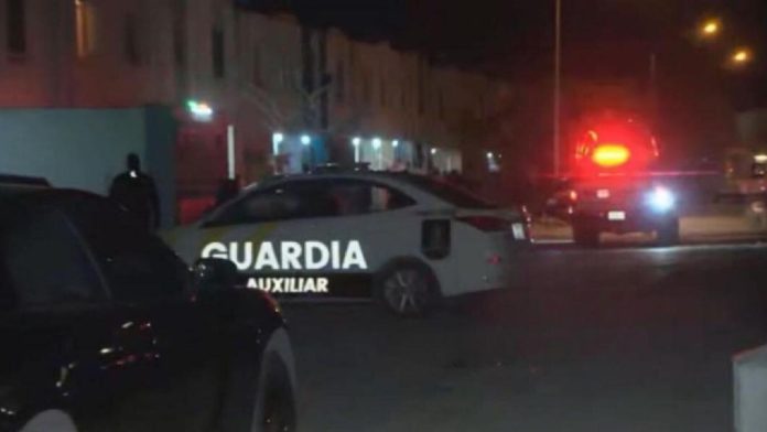 Asesinan a un joven de 20 años a balazos en su casa