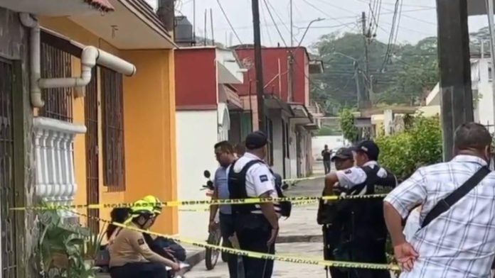 Hermanos mataron a su padre a 'cuchillazos' por proteger a su madre
