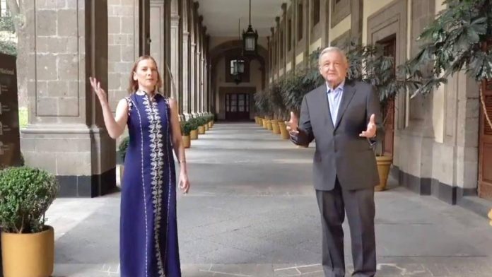 AMLO revela que a su familia le incomoda vivir en Palacio Nacional: 