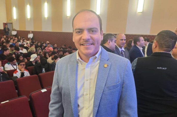 Juan Olvera, Gerente de SIMAS