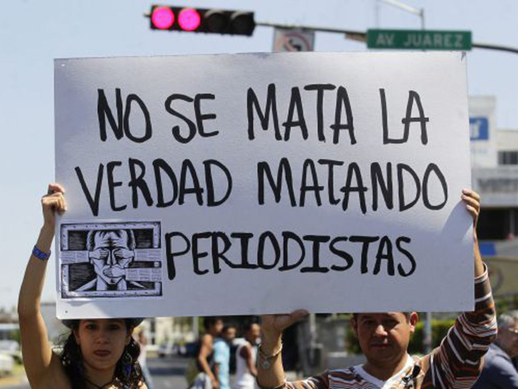 Periodistas mexicanas lanzan iniciativa 'Cambia El Número' tras filtración de datos personales