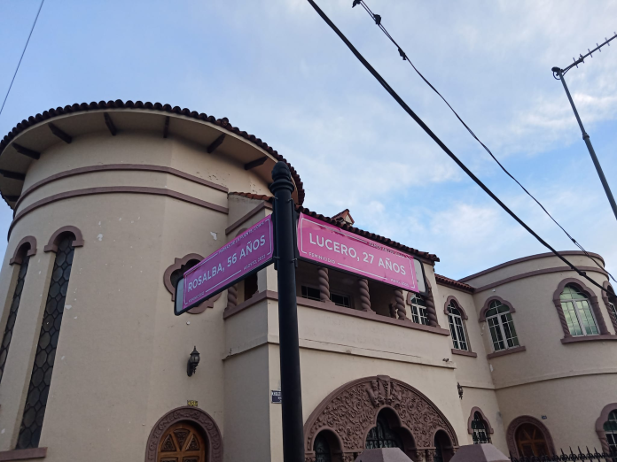 Día Internacional de la Mujer: Recuerdan a victimas de feminicidio en letreros de calles en Saltillo