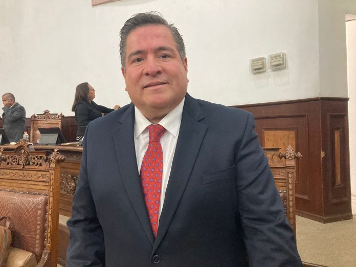 La propuesta de intervención de los legisladores federales, presentada por Fernando Rodríguez González, generó la formulación de un punto de acuerdo en la máxima tribuna del país.