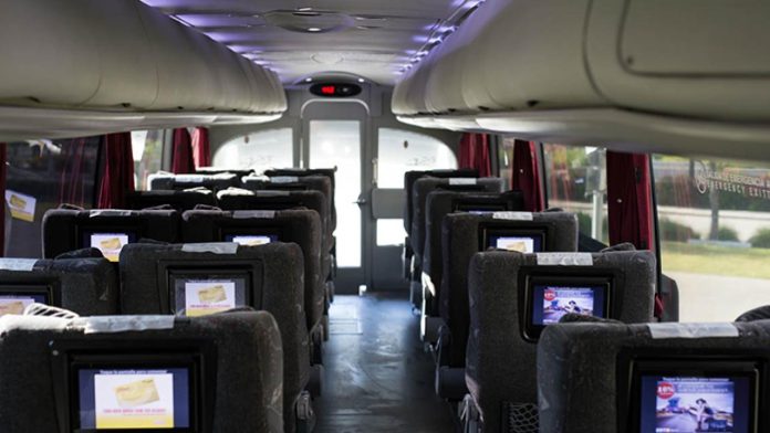Hallan cuerpo sin vida en autobús de pasajeros en Coahuila