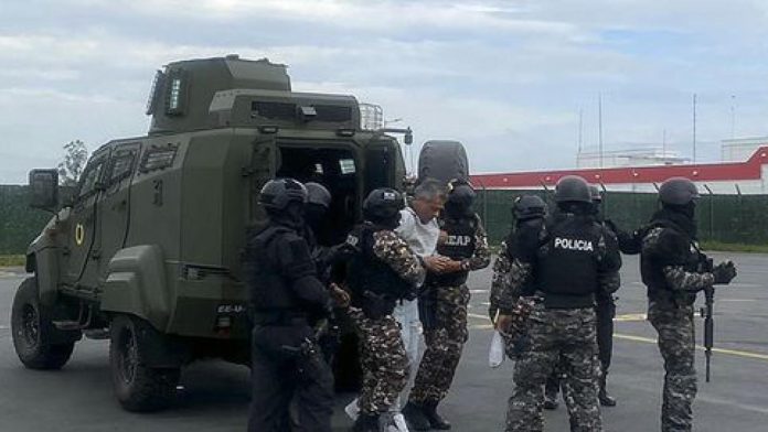 Jorge Glas llega a la prisión de máxima seguridad La Roca
