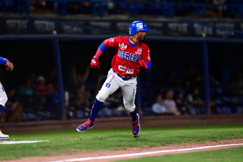 Acereros deja tendido a Saraperos en el Clásico Coahuilense