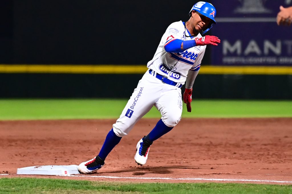 Algodoneros pega primero en duelo coahuilense