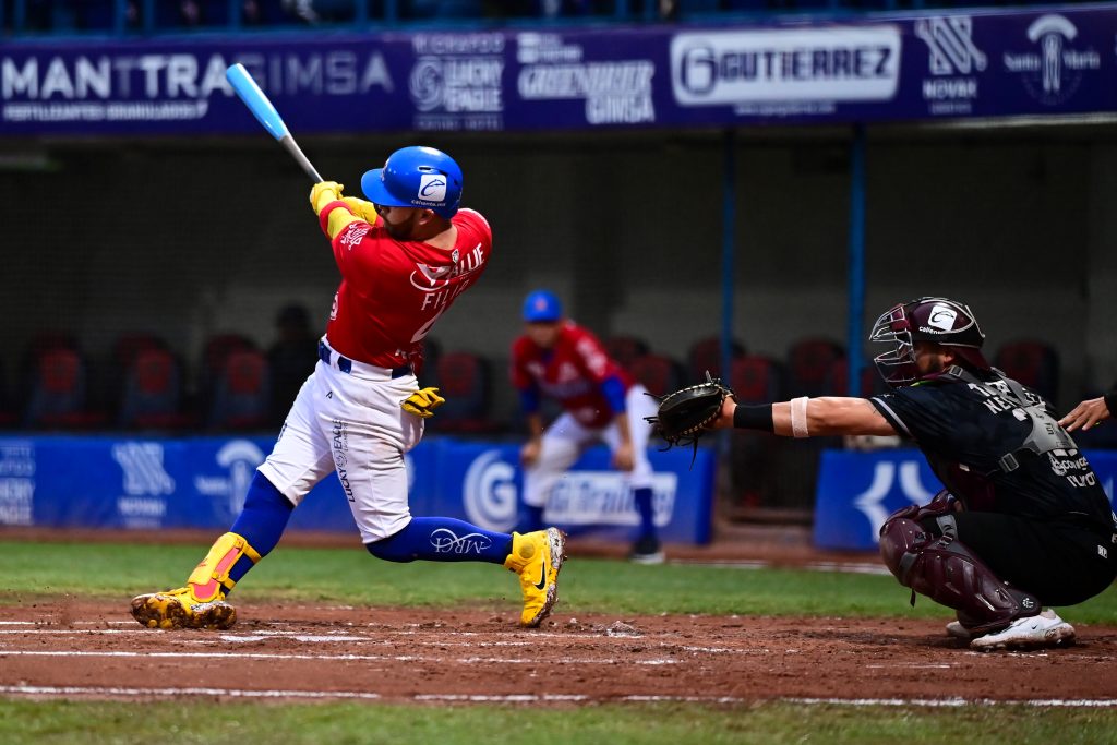 La Furia Azul apalea a Los Algodoneros