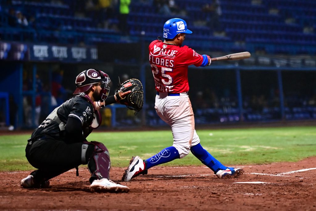 La Furia Azul apalea a Los Algodoneros