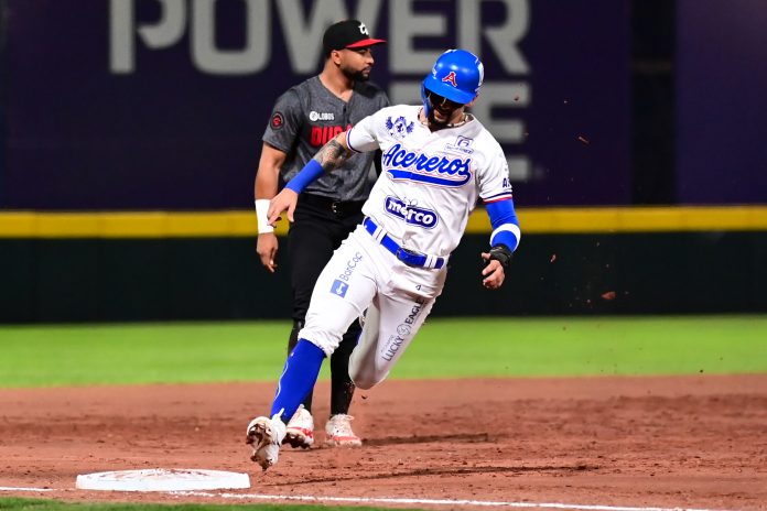 Acereros enfría al Caliente de Durango