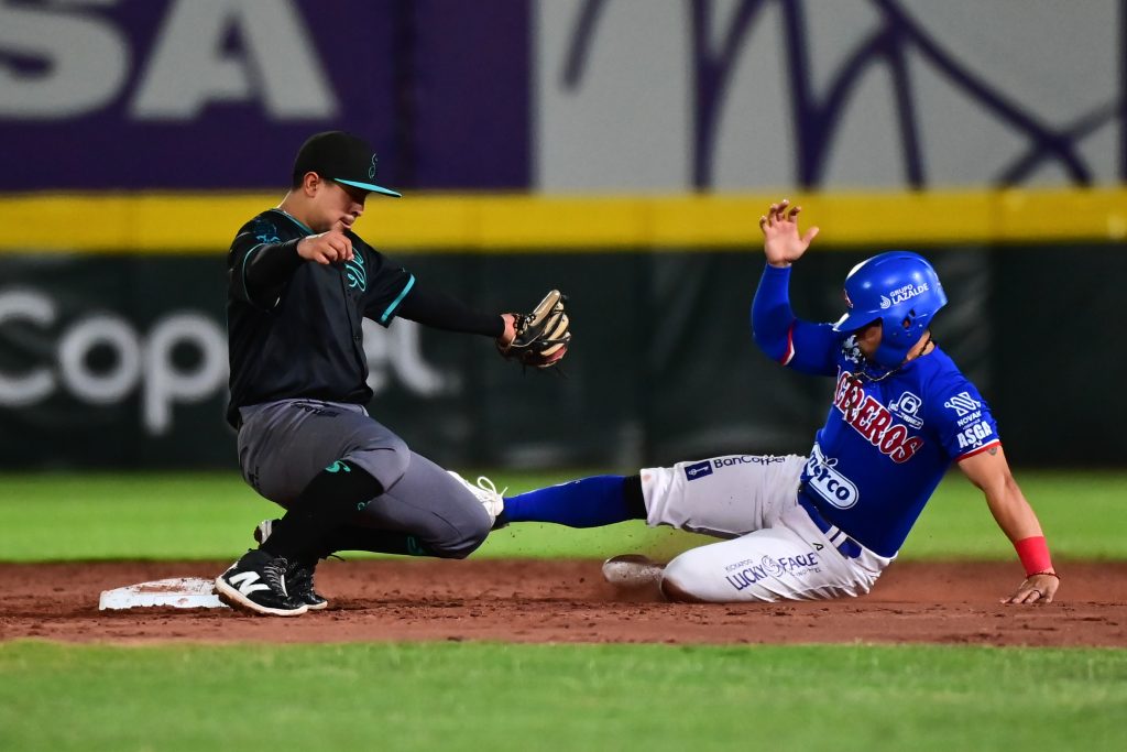 Saraperos empareja el clásico coahuilense
