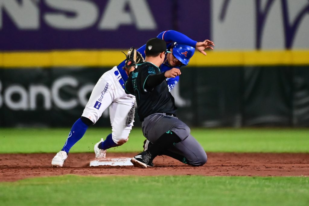Saraperos empareja el clásico coahuilense