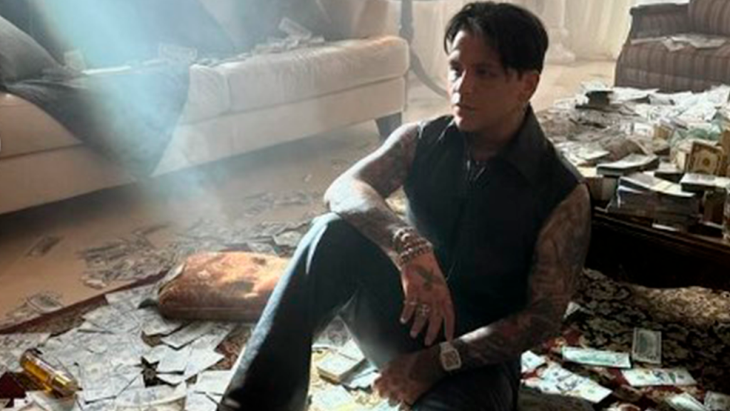 El costoso precio del nuevo rostro de Christian Nodal sin tatuajes