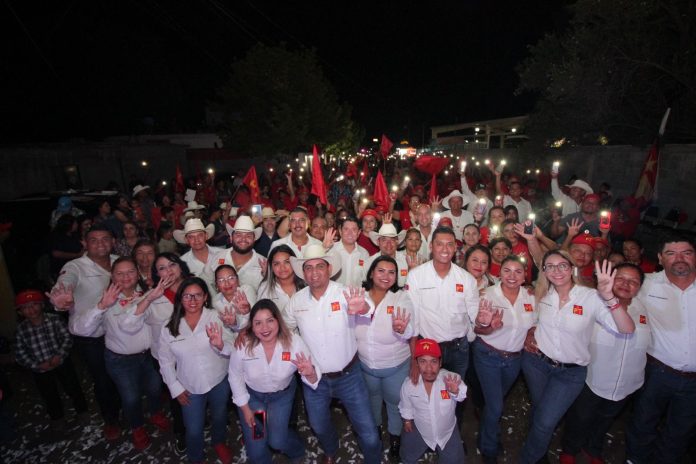 Cierra su campaña Javier Castillo en Frontera