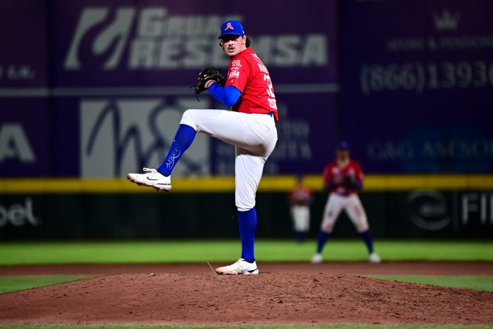 Los Conspiradores emparejan la serie