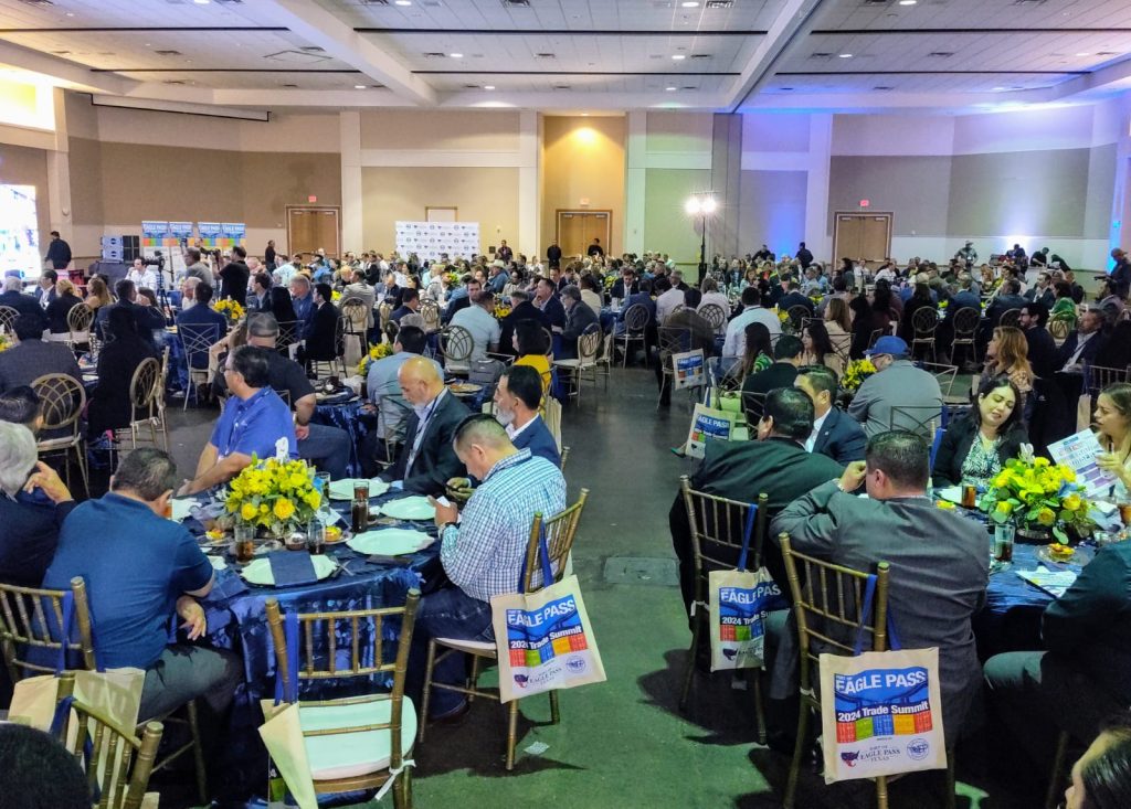 Con una importante asistencia, realizan la Cuarta Cumbre Comercial Anual del Puerto de Eagle Pass