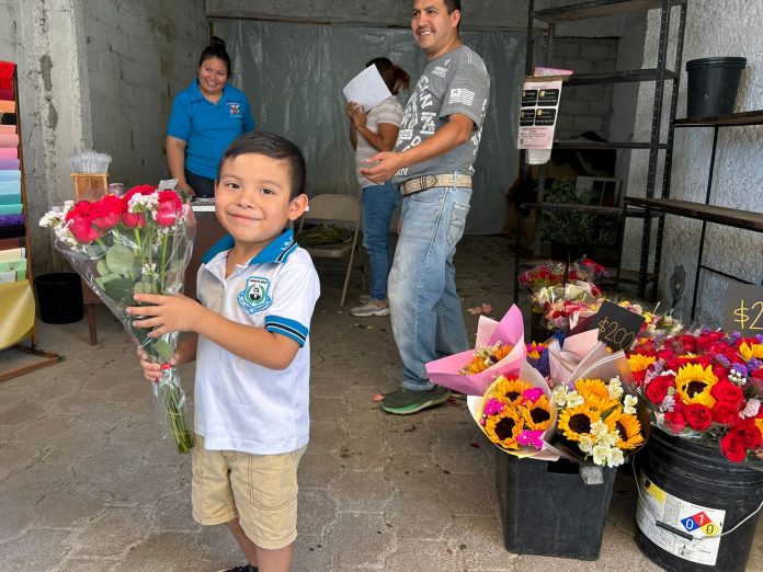 Aumenta la demanda en florerías Día de las Madres